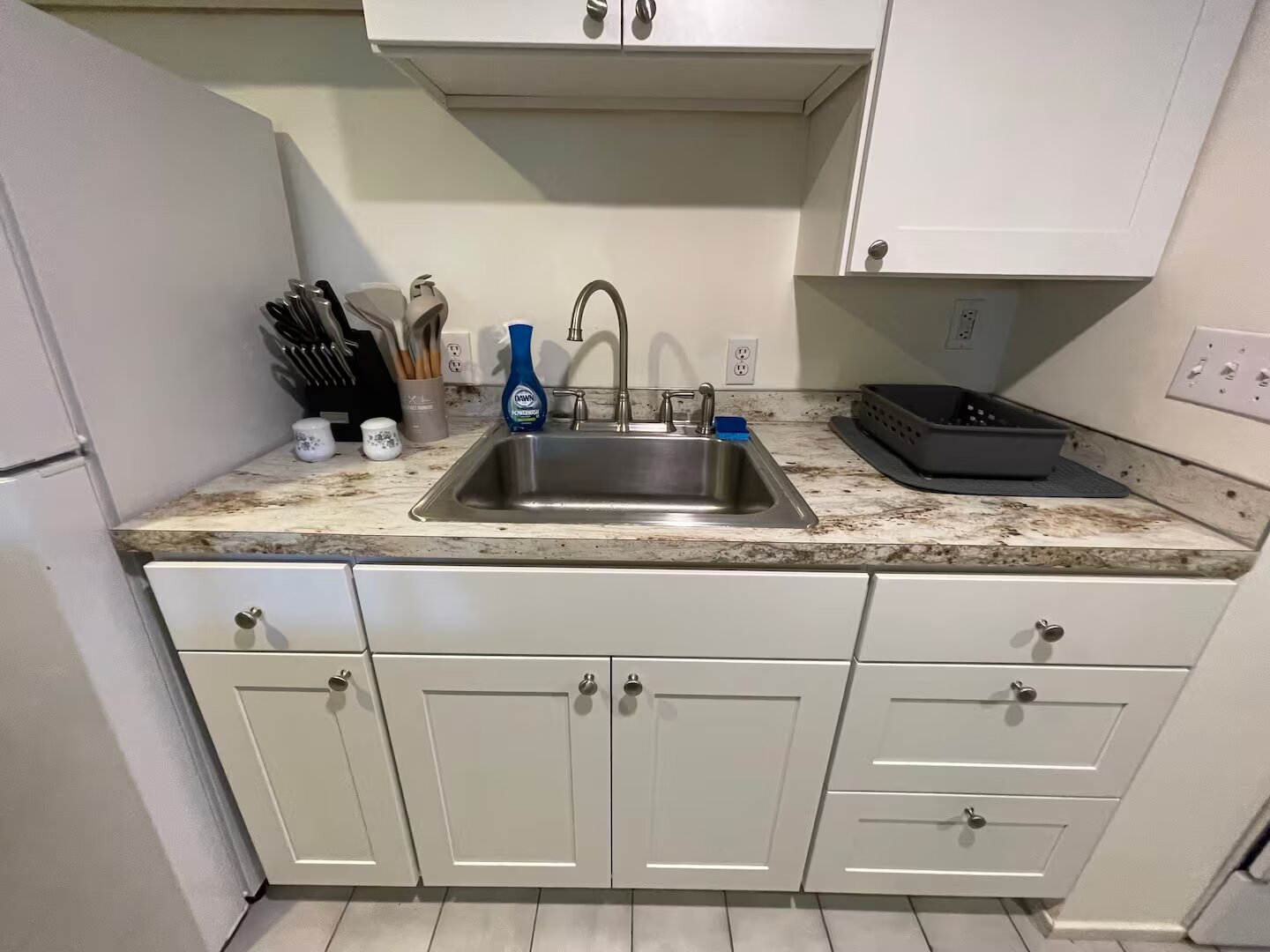 University District - Private Apartment, photo 19 of 20