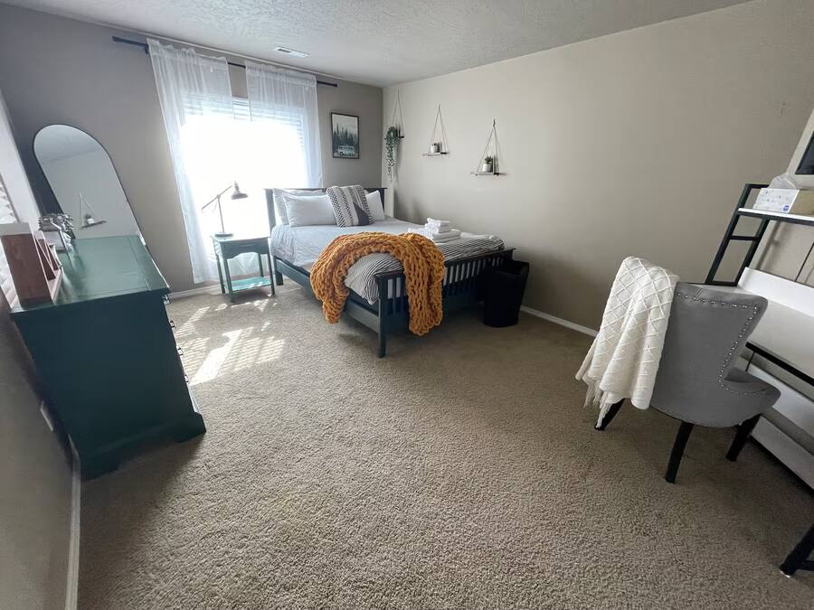 Evergreen Room