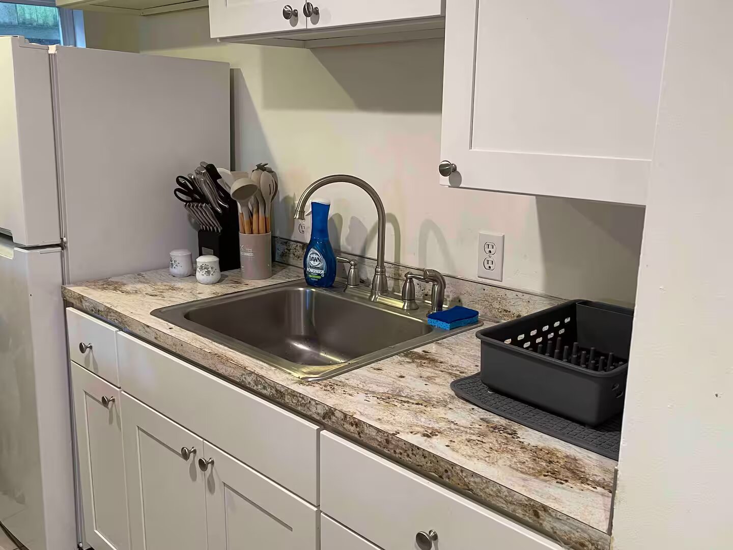 University District - Private Apartment, photo 12 of 20