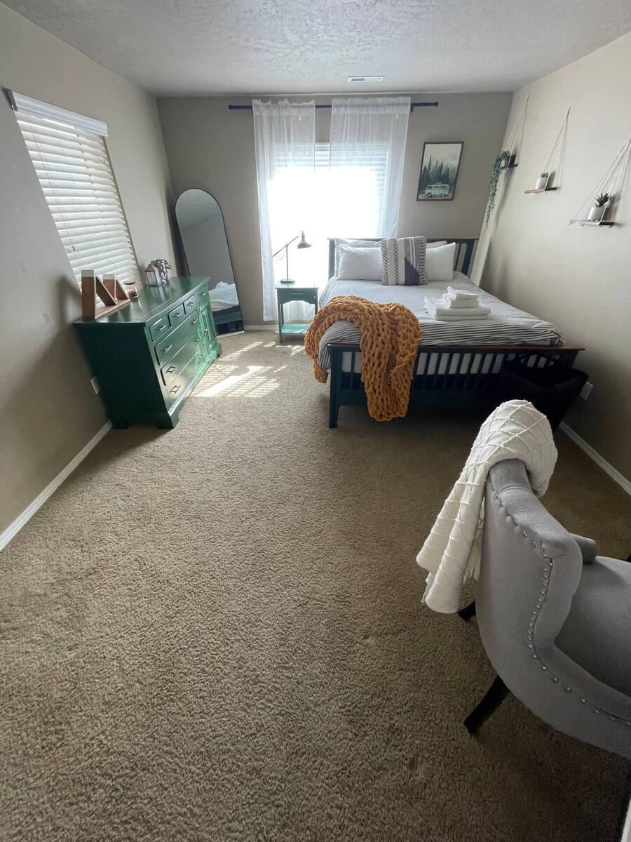 Evergreen Room, photo 5 of 16
