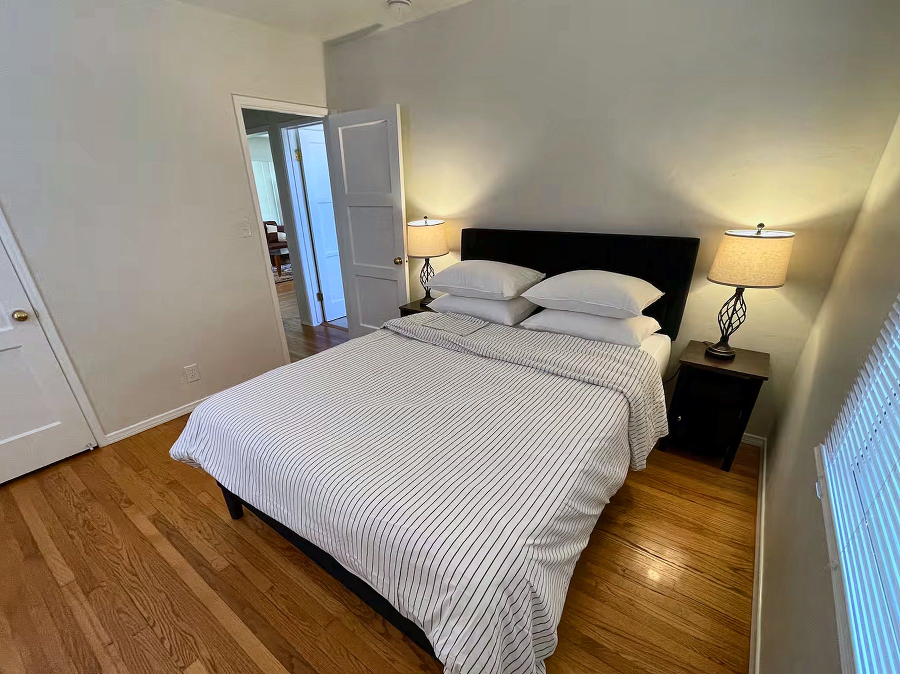 Furnished 2BR Home · Near JPL, photo 5 of 17