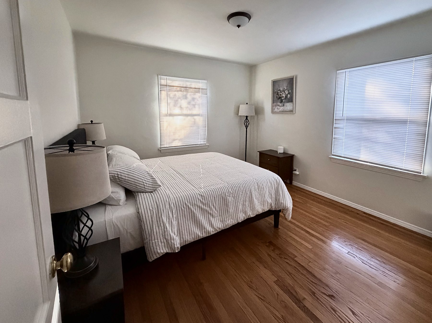 Furnished 2BR Home · Near JPL, photo 4 of 17