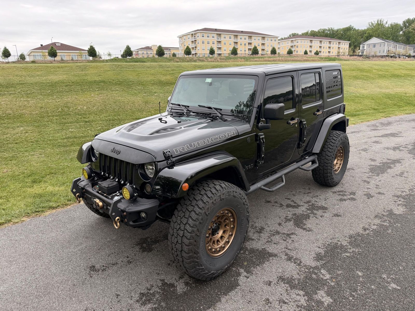 2016 Jeep Wrangler Unlimited black